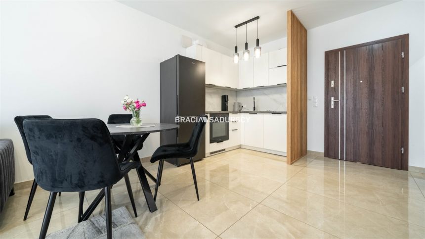 Gotowy do wejścia apartament 40m2 z parkingiem! miniaturka 11