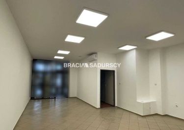 Do wynajęcia lokal handlowo-usługowy – 63 m²