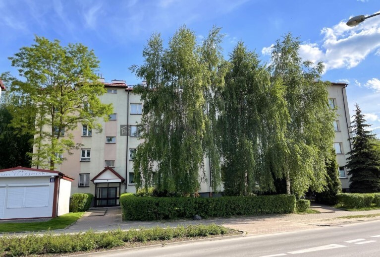 Dwupoziomowe mieszkanie w Wesołej miniaturka 3
