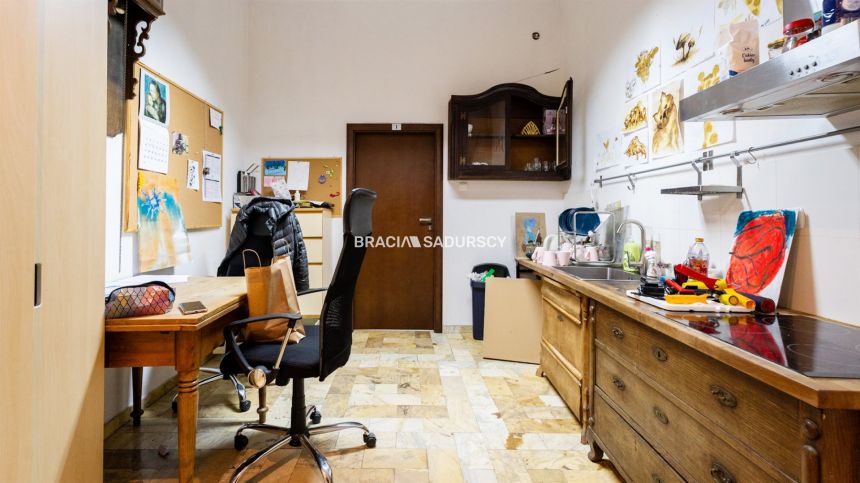Centrum Krakowa. Lokal na parterze. miniaturka 10