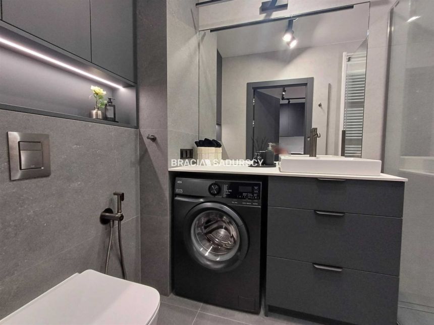 Nowe 2-pokojowe mieszkanie z balkonem i garażem miniaturka 14