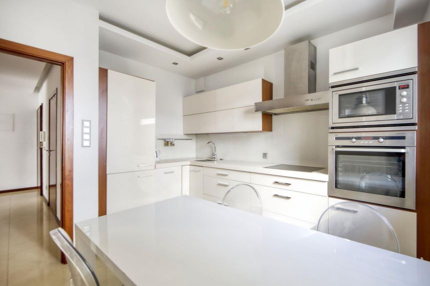 3 pokoje w apartamentowcu miniaturka 5