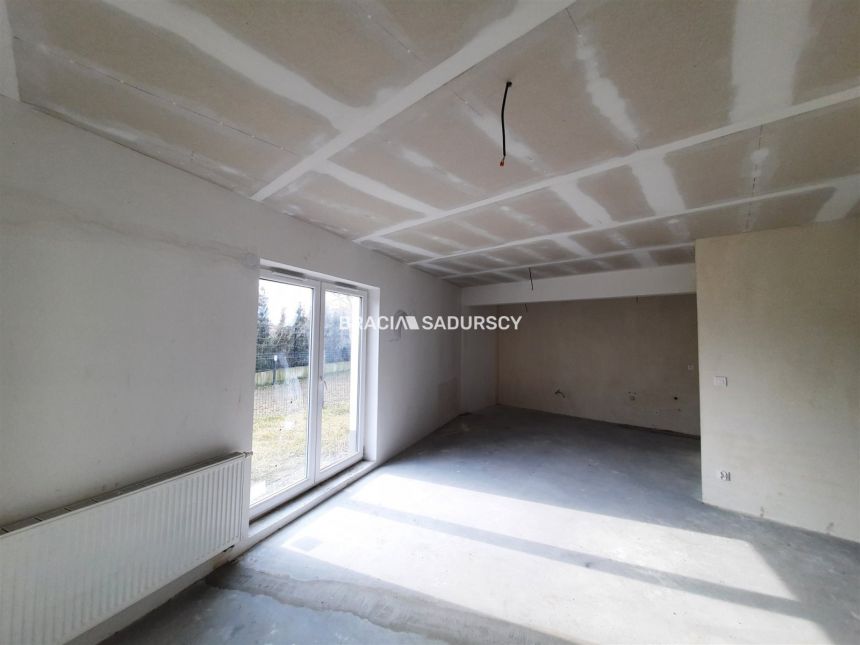 91m2 3 pok +ogródek st.deweloperski miniaturka 5