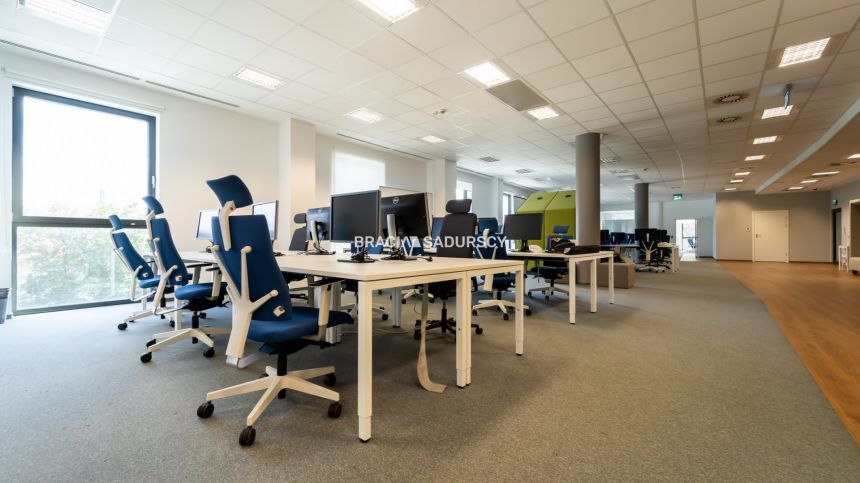 powierzchnia biurowa w nowoczesnym biurowcu miniaturka 5