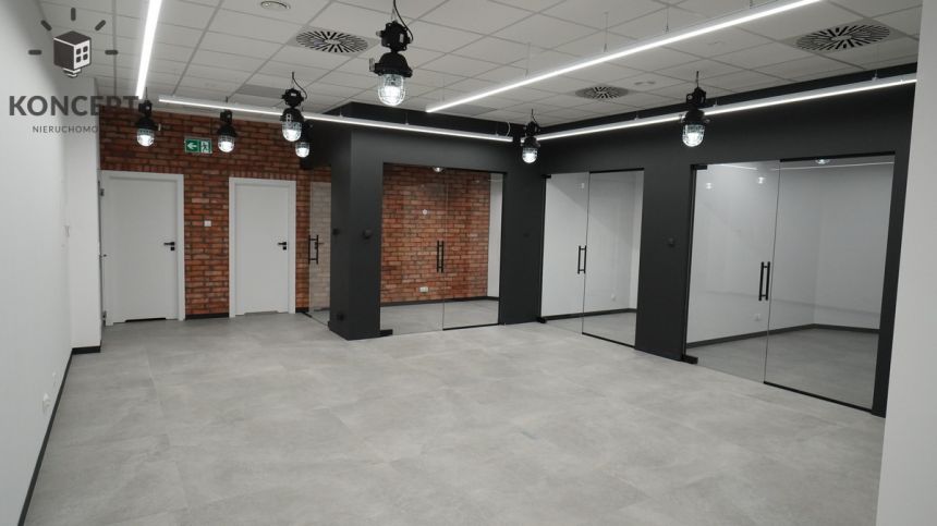 Piękne biuro w nowym budynku 2019r Żmigrodzka miniaturka 2