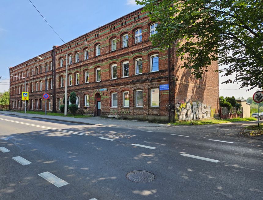 2 duże pokoje + ogródek + garaż miniaturka 12
