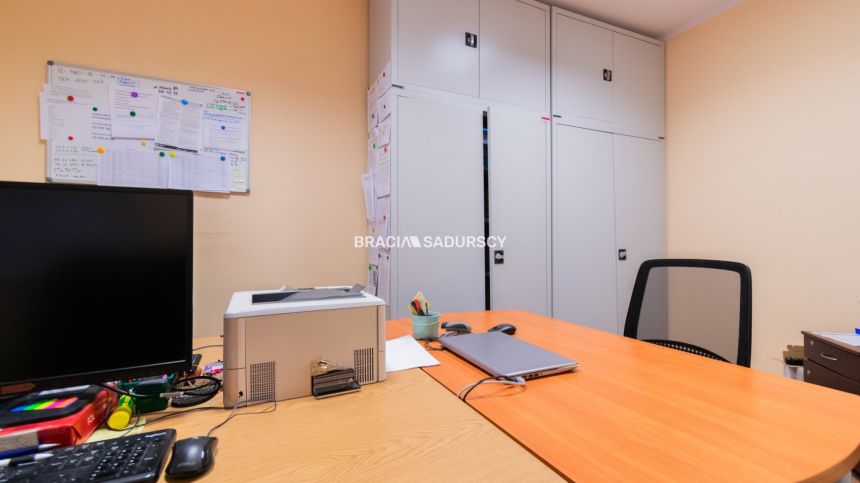 Atrakcyjny lokal w pobliżu Ronda Mogilskiego miniaturka 21