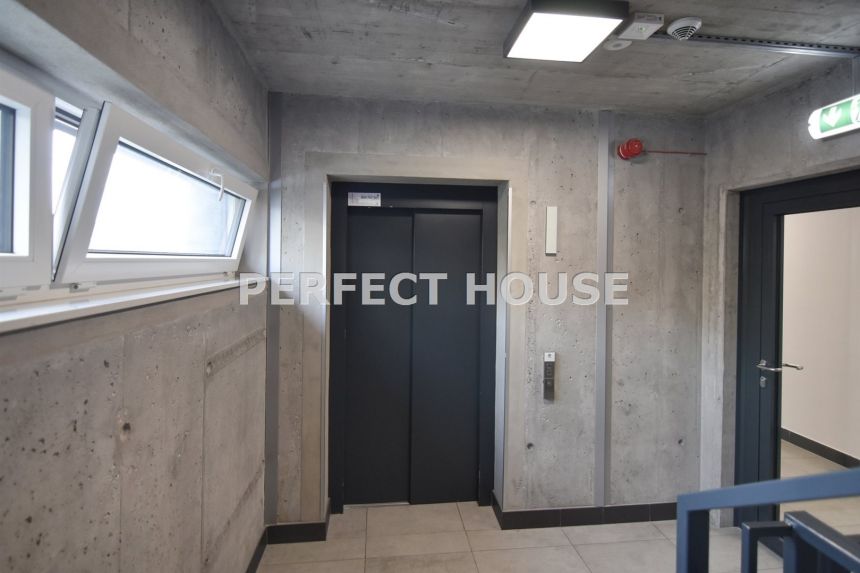Apartament z balkonem na Marcelinie miniaturka 16