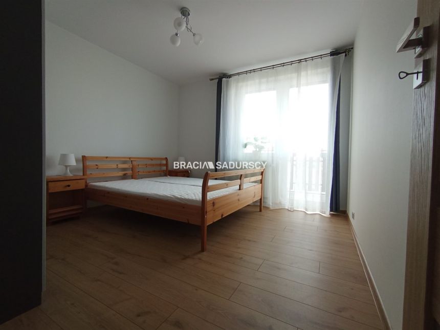 Komfortowe 2 pokoje z oddzielną kuchnią i garażem miniaturka 7