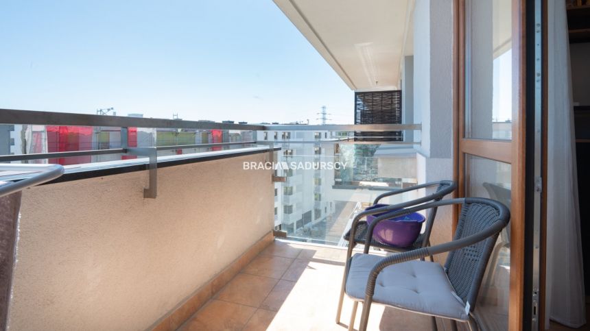 Nowoczesne 2 pokoje z klimatyzacją i balkonem miniaturka 20