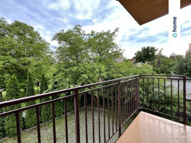 2 pok. z garderobą balkonem i miejscem postojowym