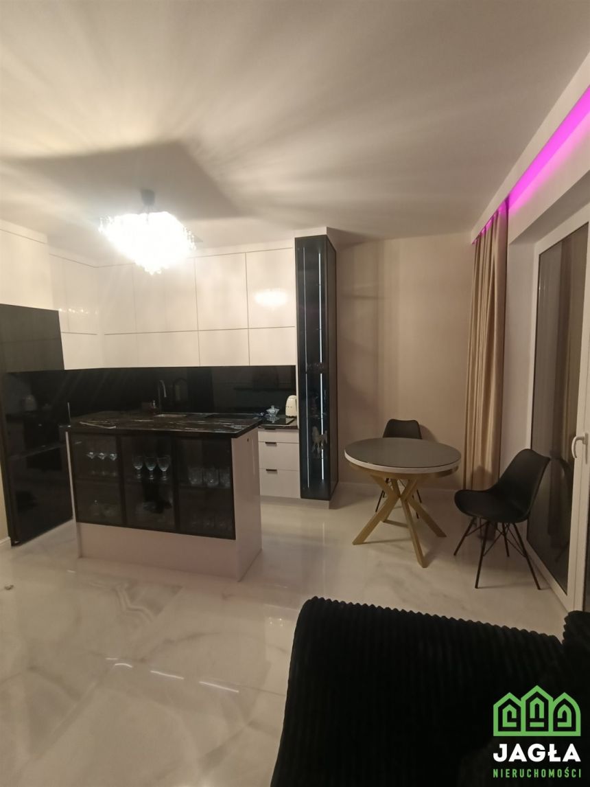 Komfortowy apartament!  Pięknie wykończony. miniaturka 9