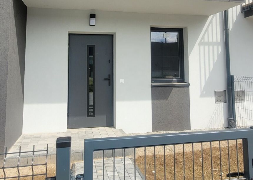 Na sprzedaż przestronny apartament z ogródkiem miniaturka 12