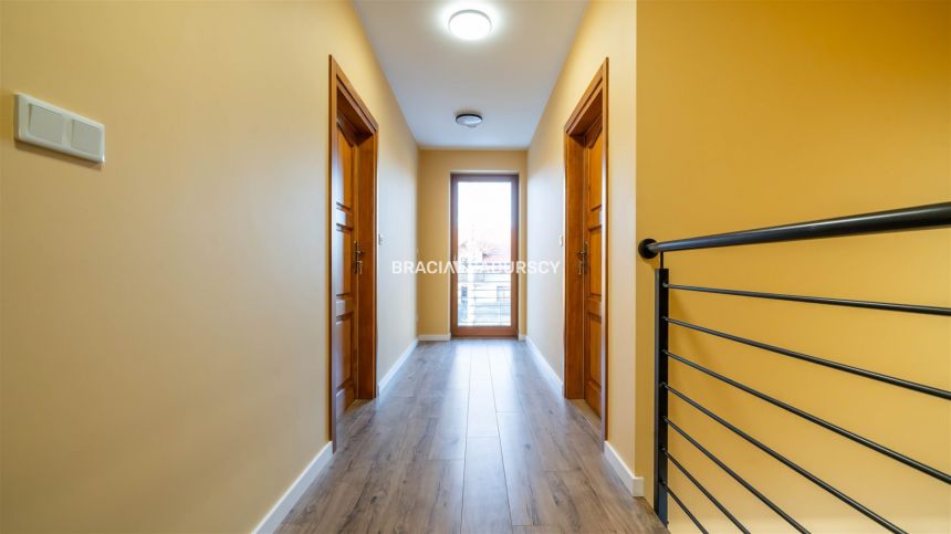 Wysoki Standard, 220 m2, 4,5 arowa dzaiłka, NOWY miniaturka 38
