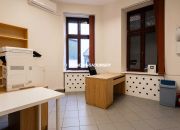 Lokal - ul. Floriańska - w oficynie kamienicy. miniaturka 1