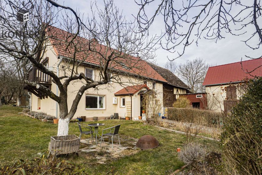 Piękna, zielona okolica - duża działka, dom i zabudowania miniaturka 1