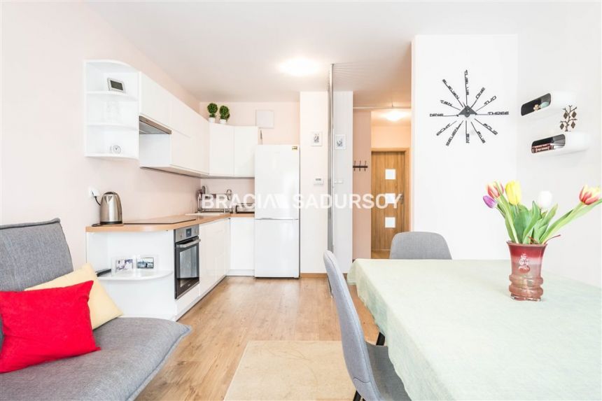 3 pokoje - 49,5m2 - Dębskiego - 699 tysięcy miniaturka 2