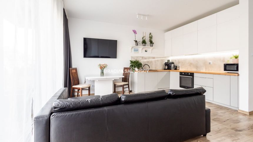 Zielonki: apartament z ogrodem, wysoki standard !! miniaturka 4