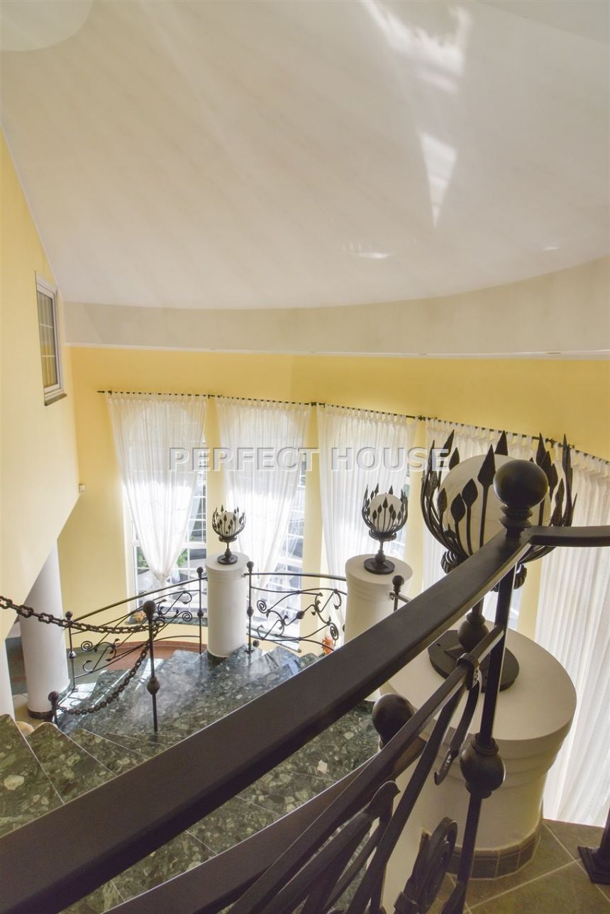 Wyjątkowy dom blisko centrum miniaturka 11