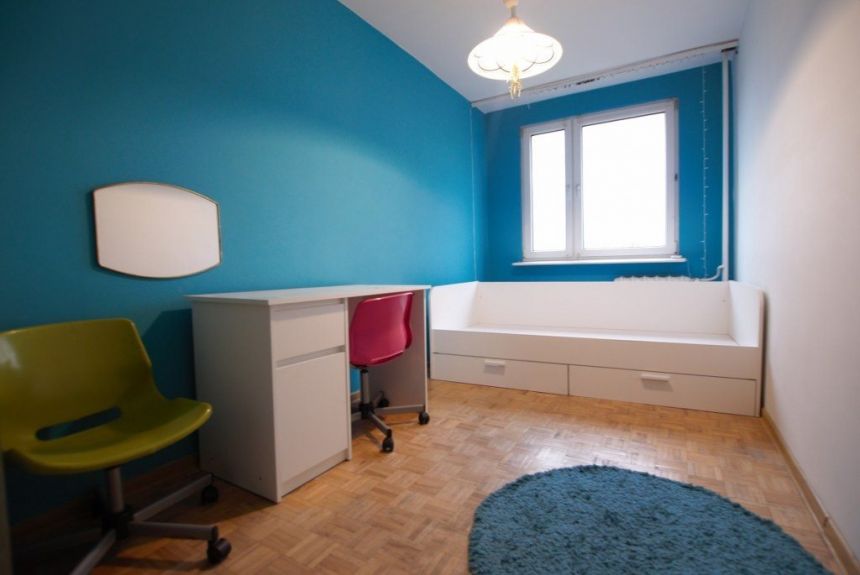 3 pokoje, osobna kuchnia, balkon, winda miniaturka 4