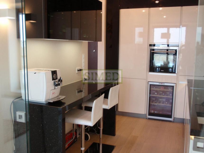 ,Apartament przy galerii Elektrownia Powiśle miniaturka 7