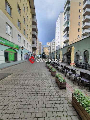 Gastronomiczny Lokal na Bemowie 255  m2