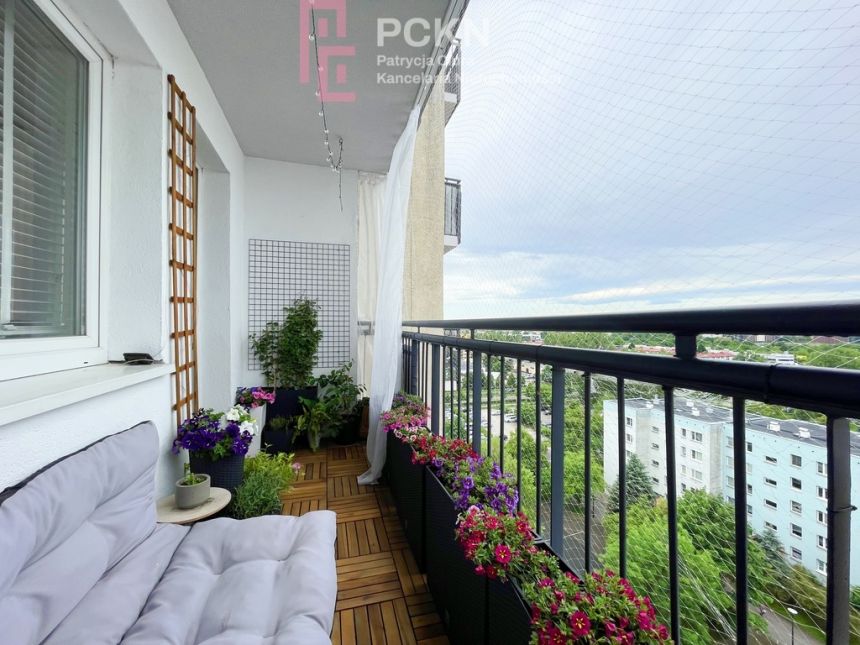 Zadbane 3 pokoje na ZWM – 10. piętro, 60 m² miniaturka 2