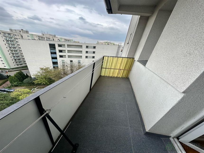 Metro 3 pokoje rozkładowe, widna kuchnia, miniaturka 10