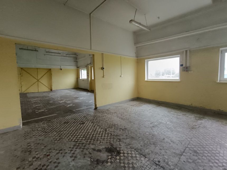 Hala około 120 m2, Pod Telegrafem miniaturka 3