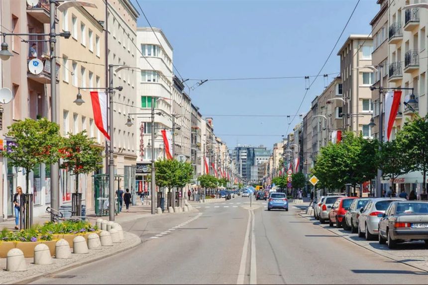Lokal użytkowy w samym sercu Gdyni! 175 m2 miniaturka 1
