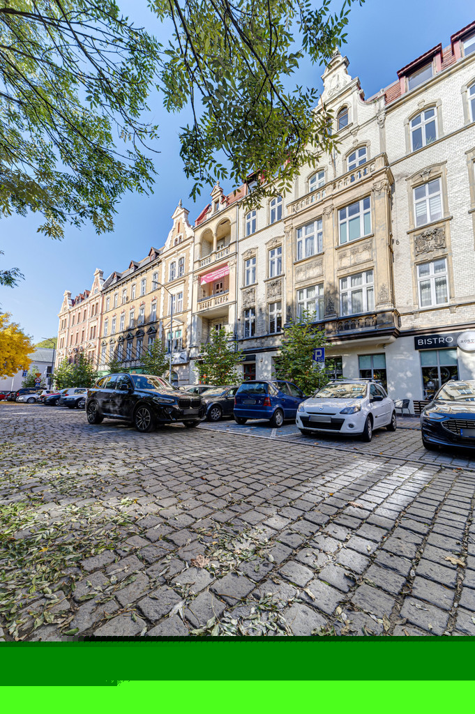 Wyposażony lokal gastronomiczny z piecem do pizzy miniaturka 11