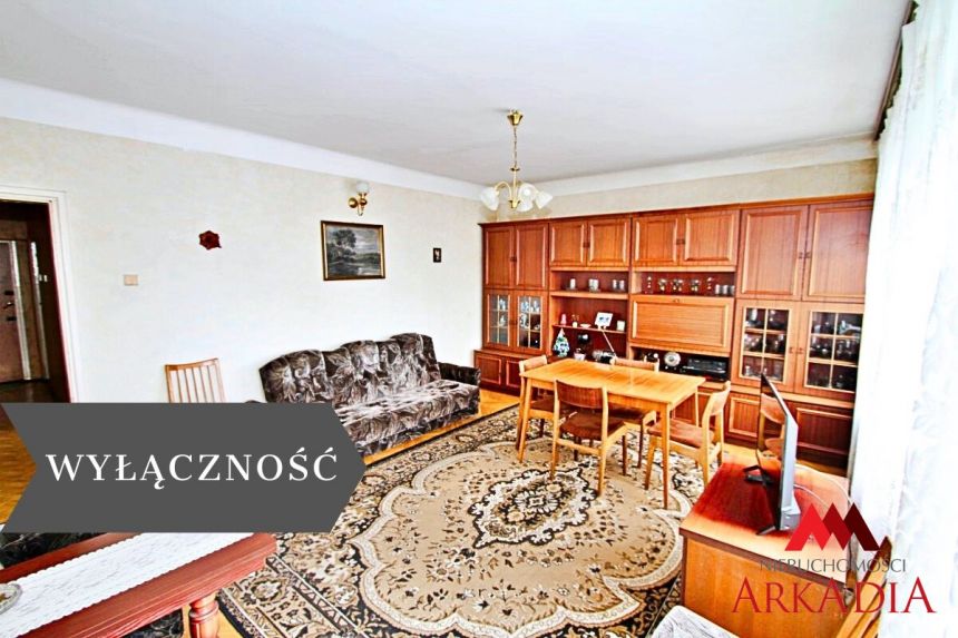 3 pokojowe mieszkanie z garażem! - zdjęcie 1