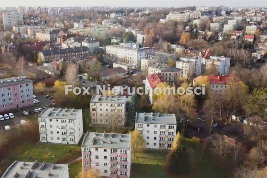 Zadbane 2 pokoje z balkonem w niskim bloku miniaturka 8