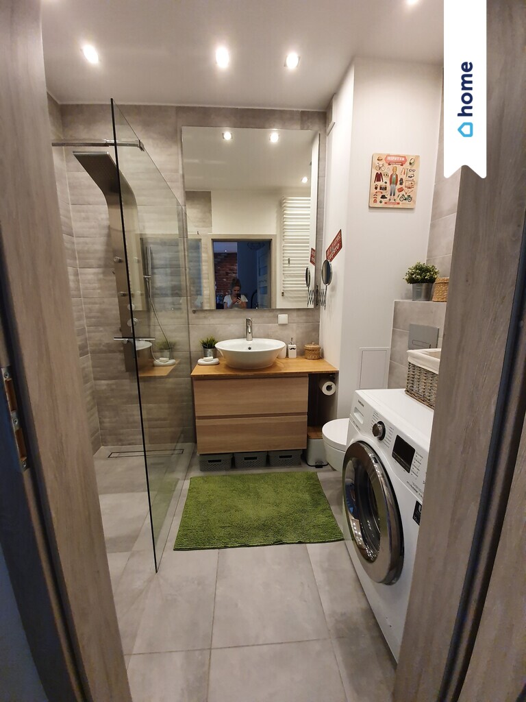 Ładne 2 pokoje, bliskość stacji tramwajowej.   WAT miniaturka 3