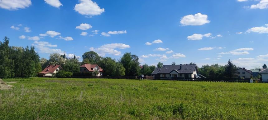 Borzęcin Duży- działka bud. blisko centrum. - zdjęcie 1