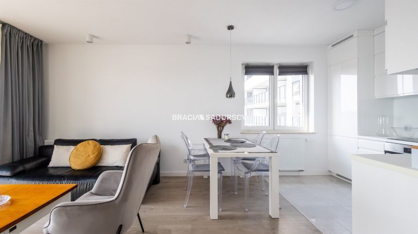 Al. 29 listopada | 2 pok. | duży balkon | nowe miniaturka 5