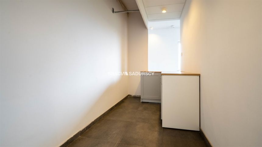 Nowoczesny lokal 102 m², Balicka, Kraków miniaturka 15