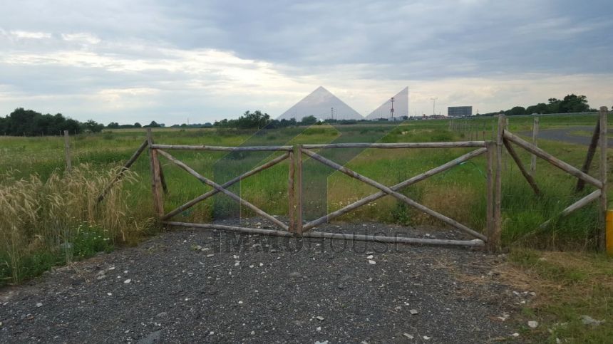 Działka inwestycyjna przy autostradzie A2 miniaturka 3