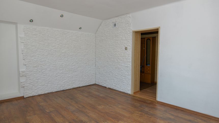 Kłobuck, ul. Sienkiewicza | Dom blisko centrum miniaturka 2