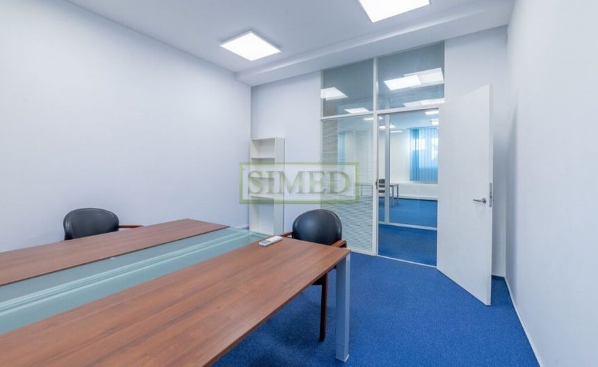 Niski parter, parking, dostęp24h ,ochrona.cisza miniaturka 8