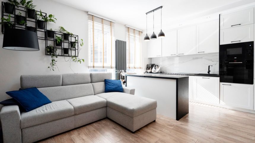 Przytulne 2pok z widokiem na dziedziniec -Zabłocie miniaturka 2