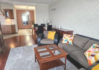 Atrakcyjny apartament 4 pokoje w super lokalizacji