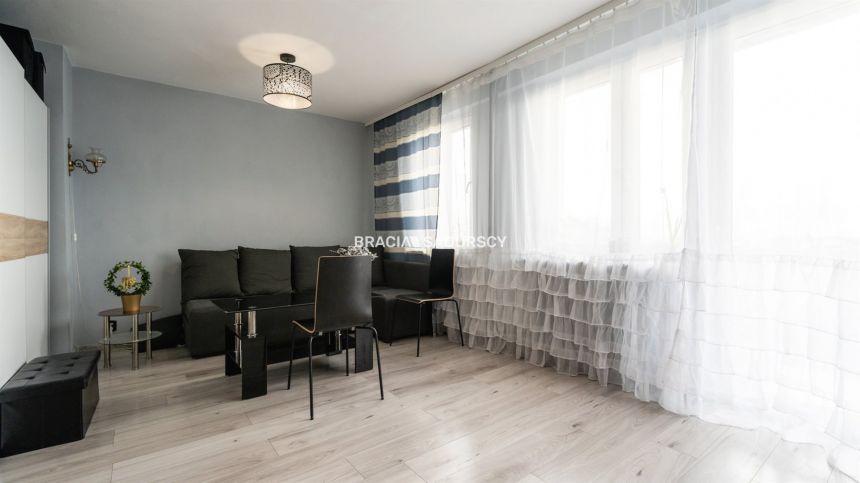 Cisza, widok, balkon,tramwaj - kawalerka miniaturka 6