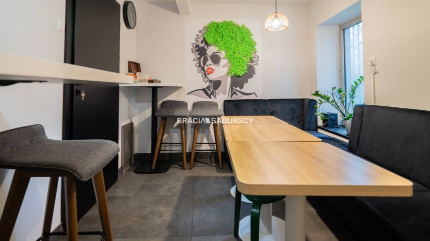 Budynek biurowy, 400m2 miniaturka 18