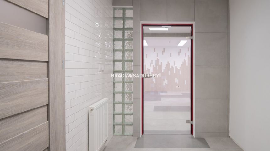 Nowoczesny lokal na wynajem, 135m2 ul. Pod Fortem miniaturka 14