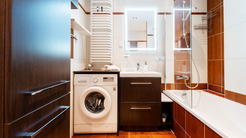 2 pokoje, balkon, Pilotów – nowoczesne i ciche miniaturka 20