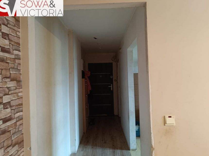 Baza wypadowa w Góry Sowie, ok 800 m od stacji PKP miniaturka 5