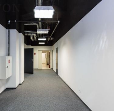 Włochy: biuro 213,70 m2