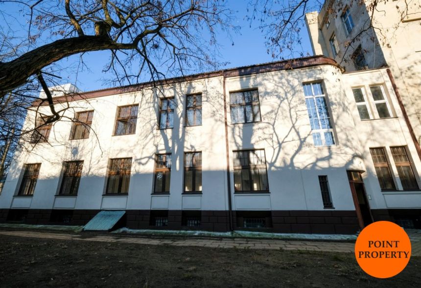 Nieruchomość przy ul. Piotrkowskiej z potencjałem - zdjęcie 1