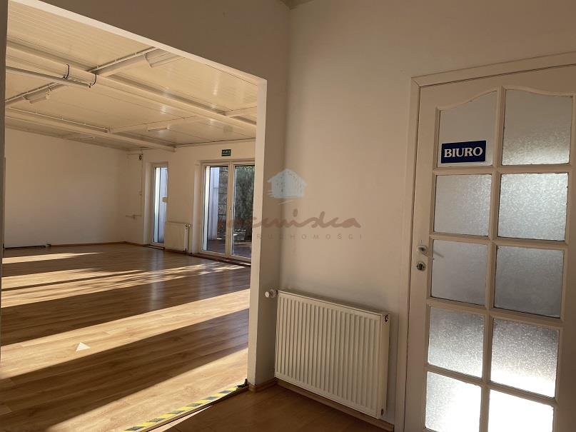 Lokal handlowo-magazynowy wynajmę Asnyka Gniezno miniaturka 4